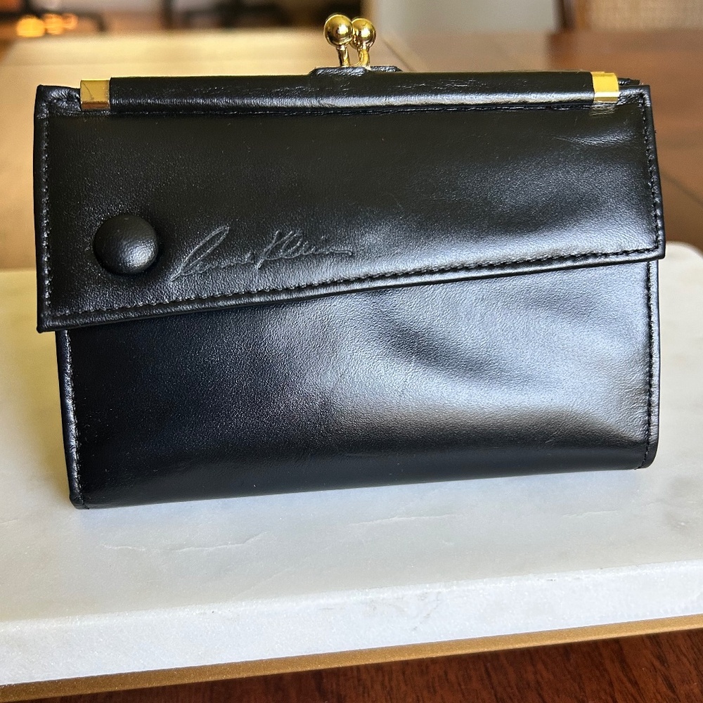 Vintage ANNE KLEIN Black Womens Wallet by St. Thomas Leather